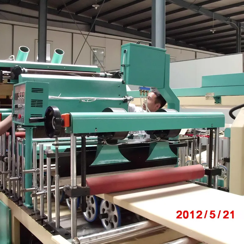 Линия для производства подоконников, вспененных дверей, панелей из ПВХ (9)