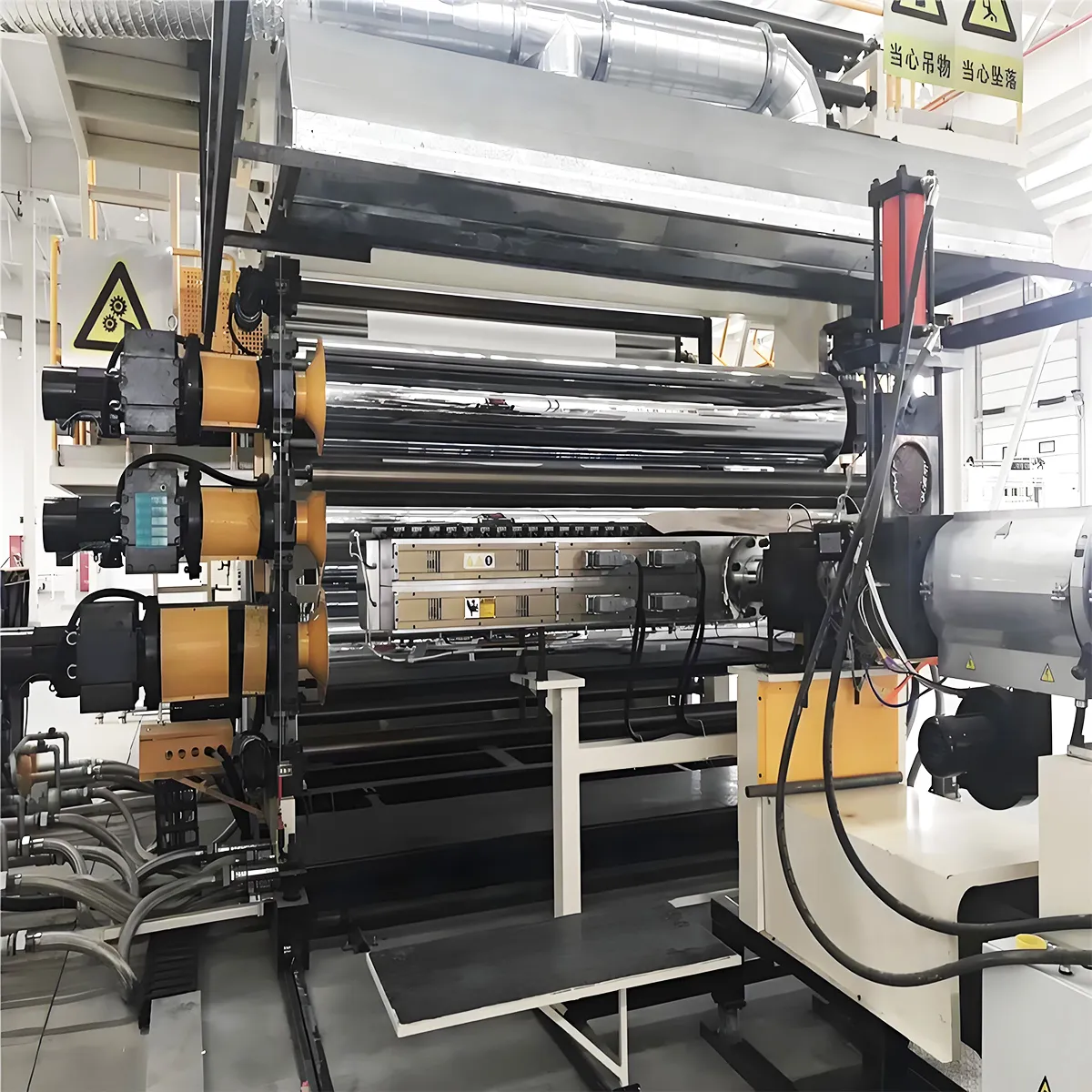 Линия экструзии геомембран из ПНД.9