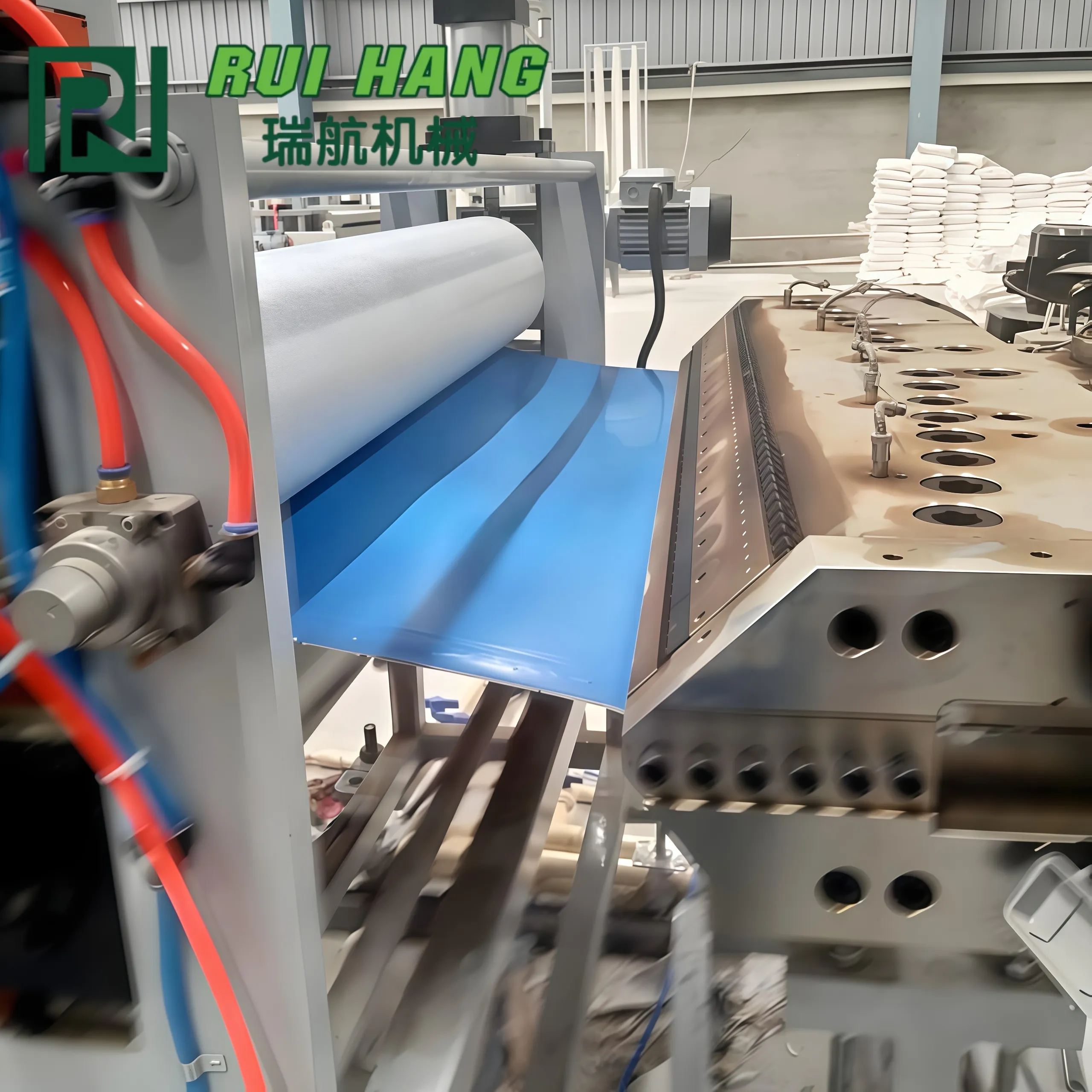 Линия экструзии гофрированных ПВХ-листов.7