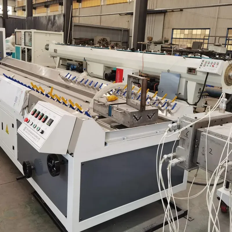 Линия экструзии профилей из ПЭ, ПВХ и ДПК.4